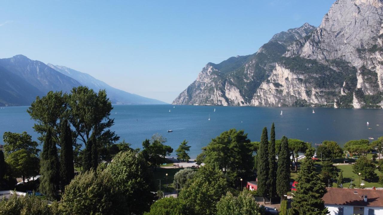 Spiaggia Residence Riva del Garda Exterior photo