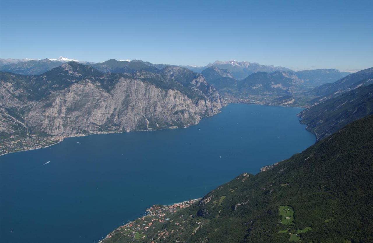 Spiaggia Residence Riva del Garda Exterior photo